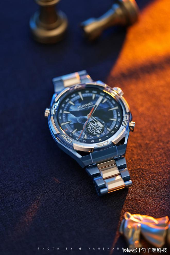 ULTIMATE DESIGN非凡大师高端用户首选凯发k8国际登录蓝宝石水晶！HUAWEI WATCH(图7)